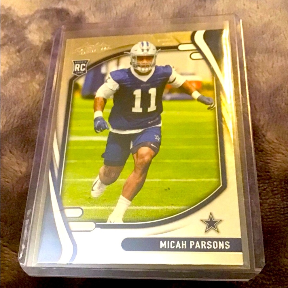 Micah Parsons 2021 Panini Absolute Football Rookie Card Dallas Cowboys